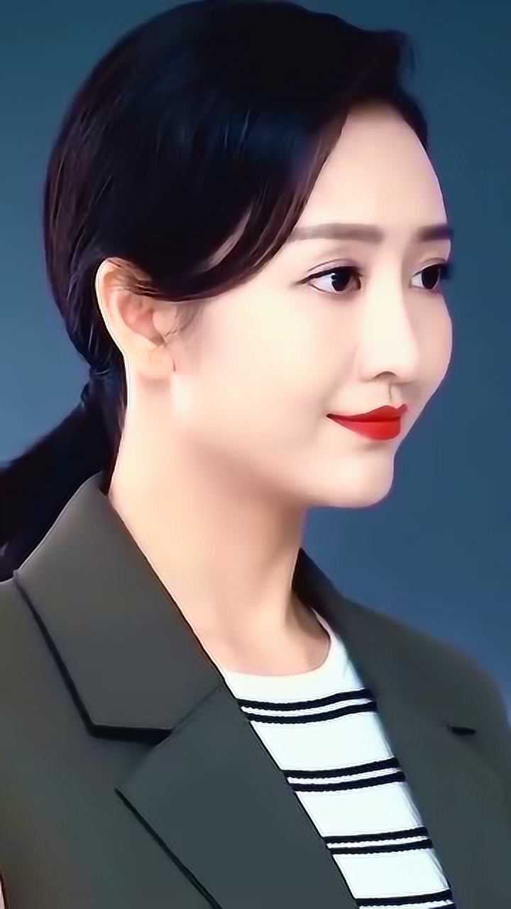 盘点王鸥的表情包,流泪那幕令人心疼,倒数第二像不像小女生