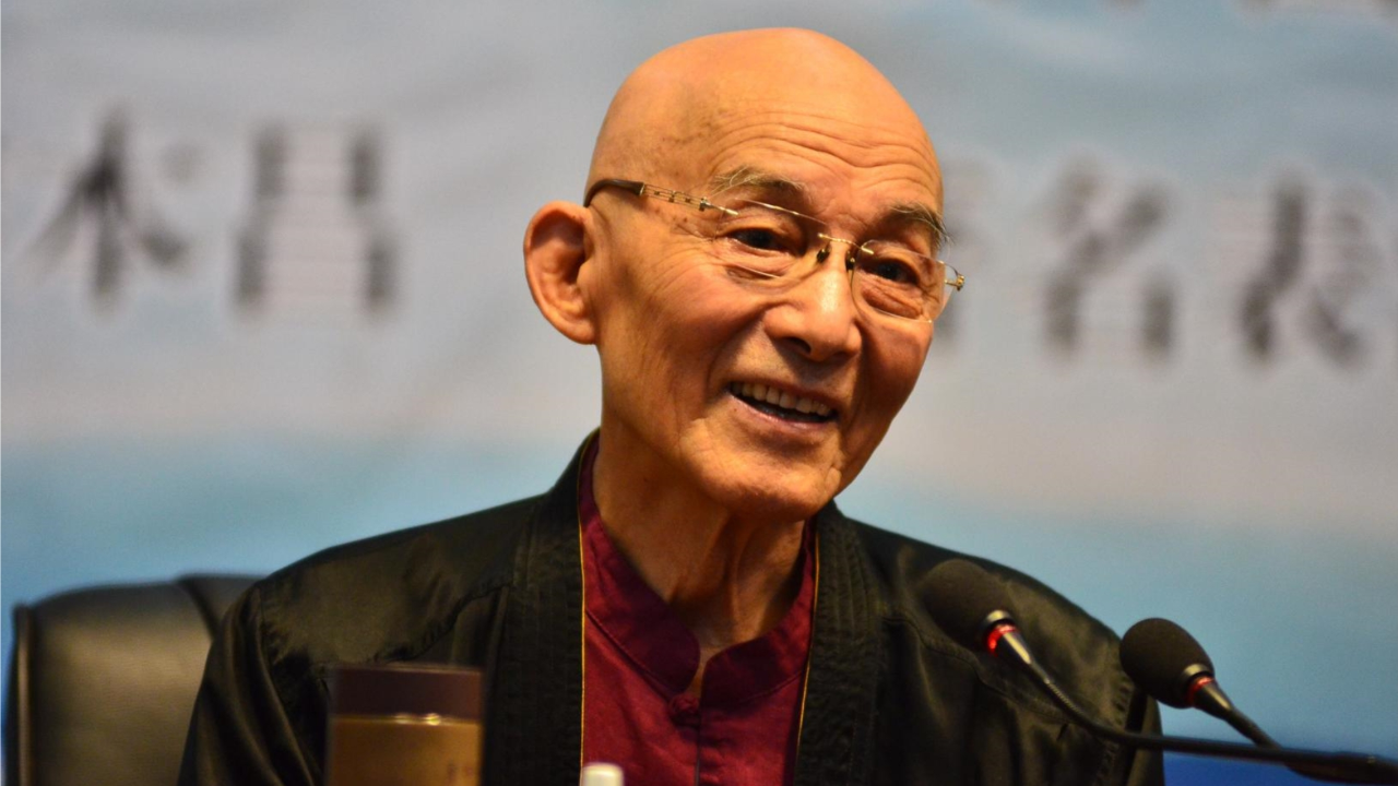 游本昌感谢王家卫让他演胡歌教父,称从小向往电影,马伊琍哽咽落泪