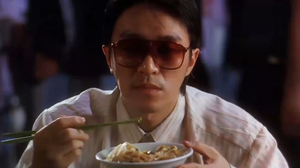 食神墙都不服就服星爷吃杂碎面老板还倒贴给他钱这才是高手