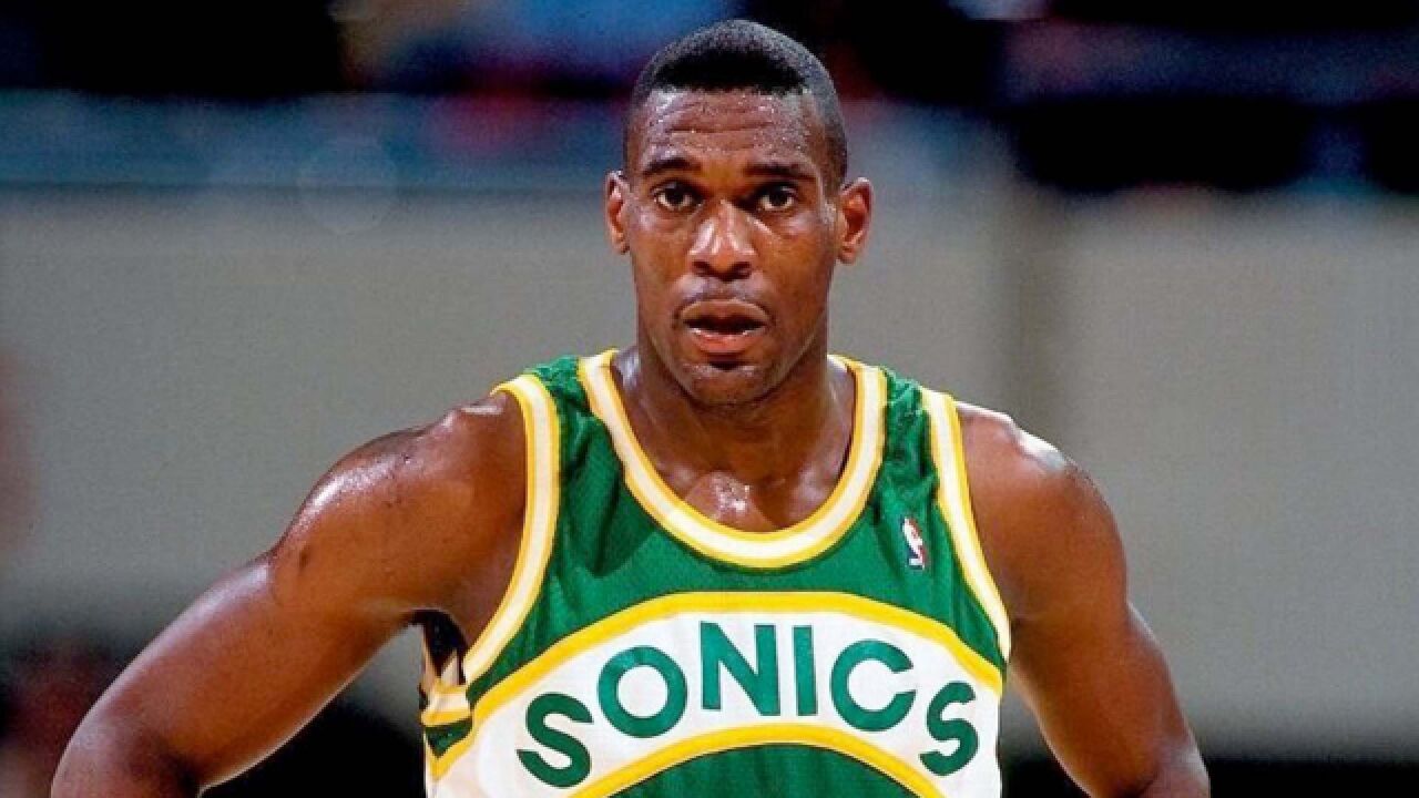 又一起涉枪案!53岁肖恩-坎普驾车枪击被捕,曾是nba暴力美学代表