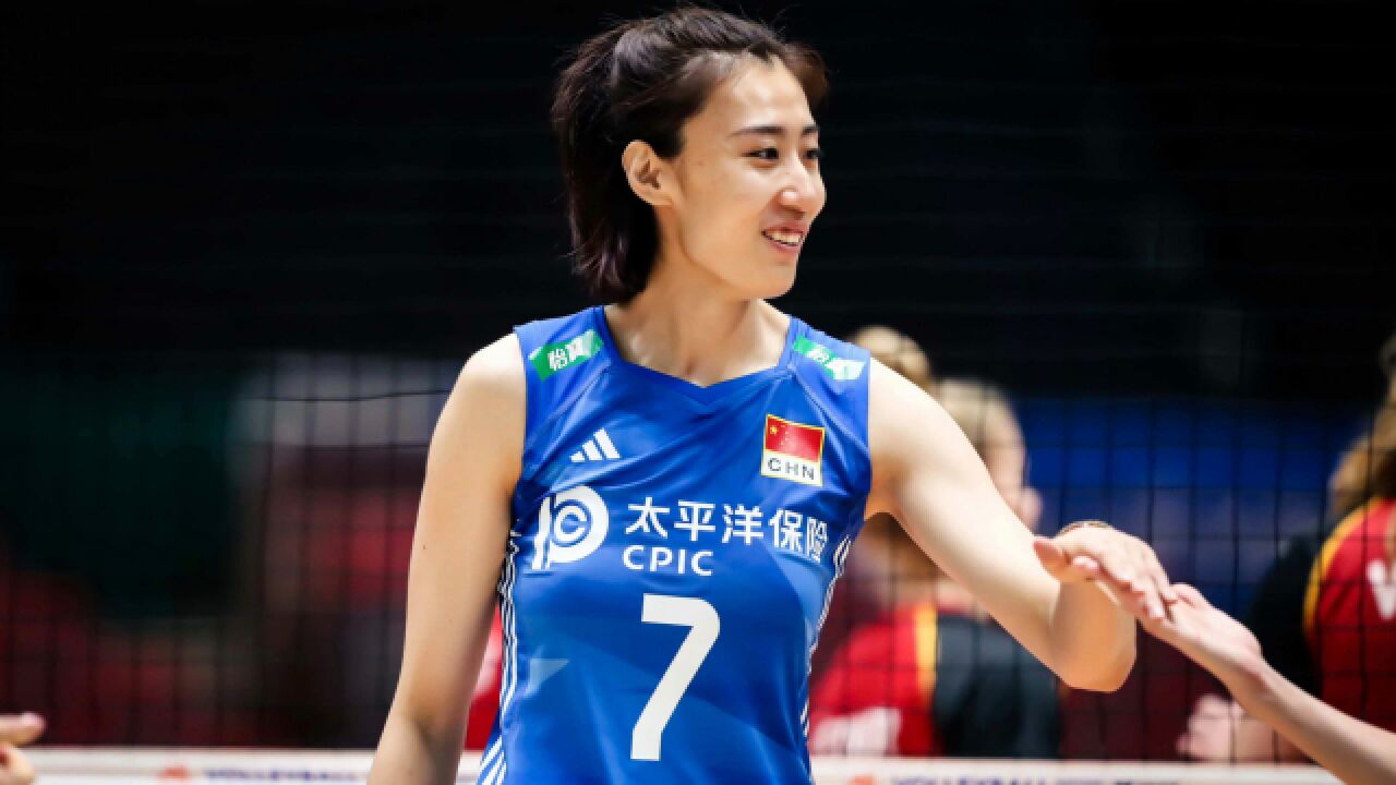 王媛媛采访遭球迷讽刺!与蔡斌言论如出一辙,球迷反问新人在哪?