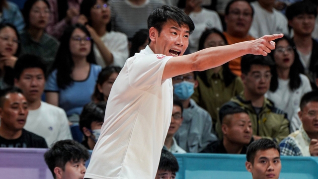 最偏执的周鲁男,练到脱水尿失禁,当教练还要"折磨"华大男篮