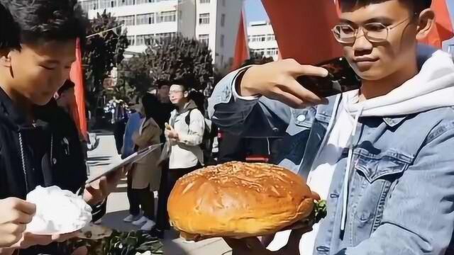 又是别人家的学校!高校办美食节,邀学生吃遍56个民族美食