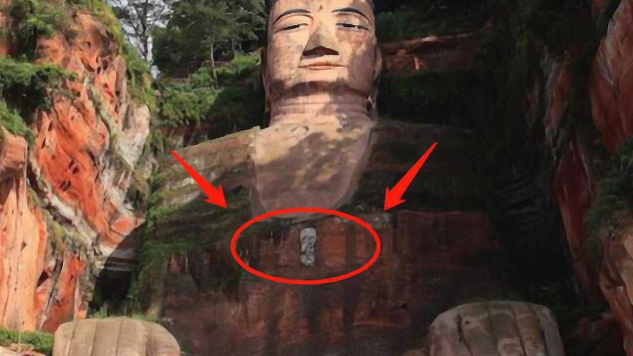 四川乐山大佛发现暗室找到2件东西千年佛家秘密被揭开