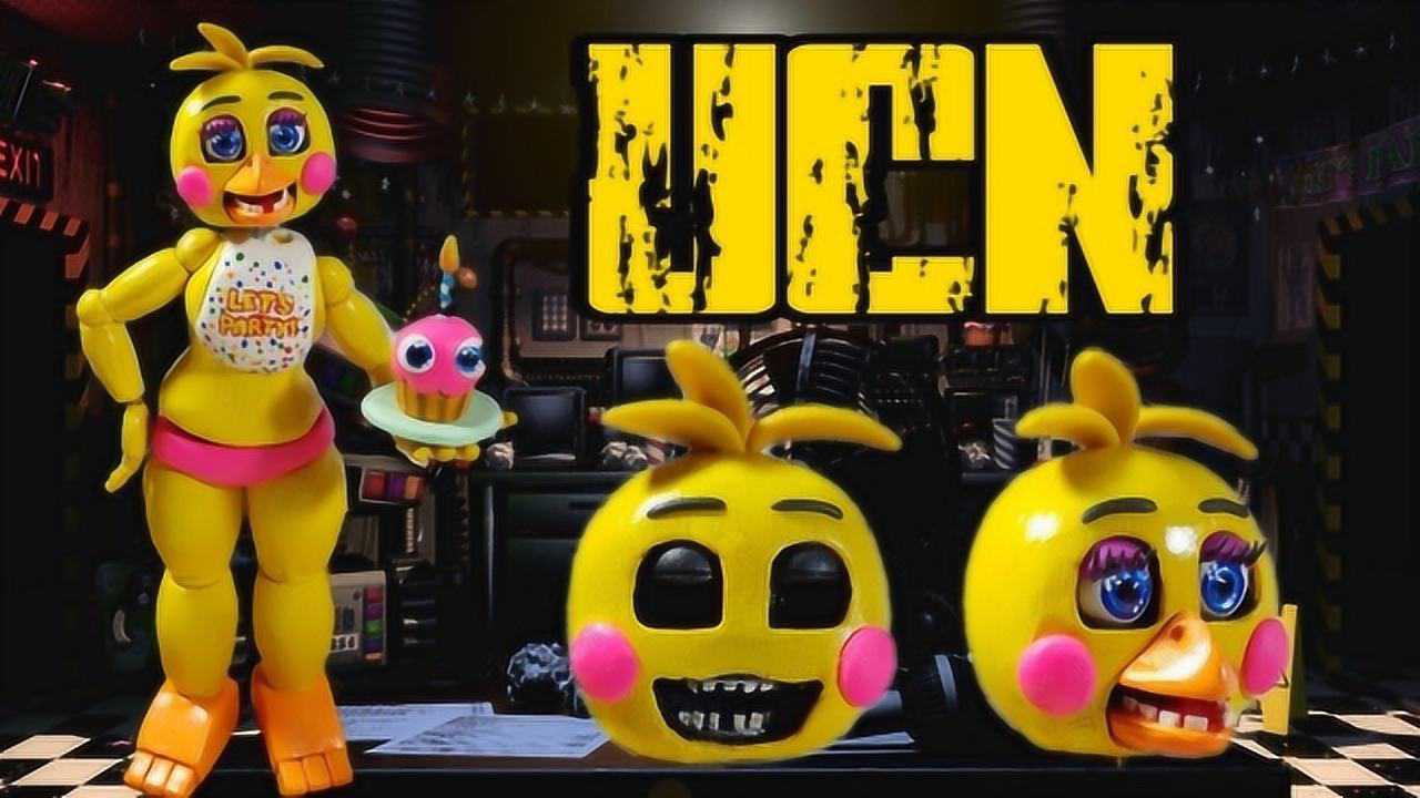 手办:用软泥打造游戏角色小鸡奇卡,手里还端着一个蛋糕