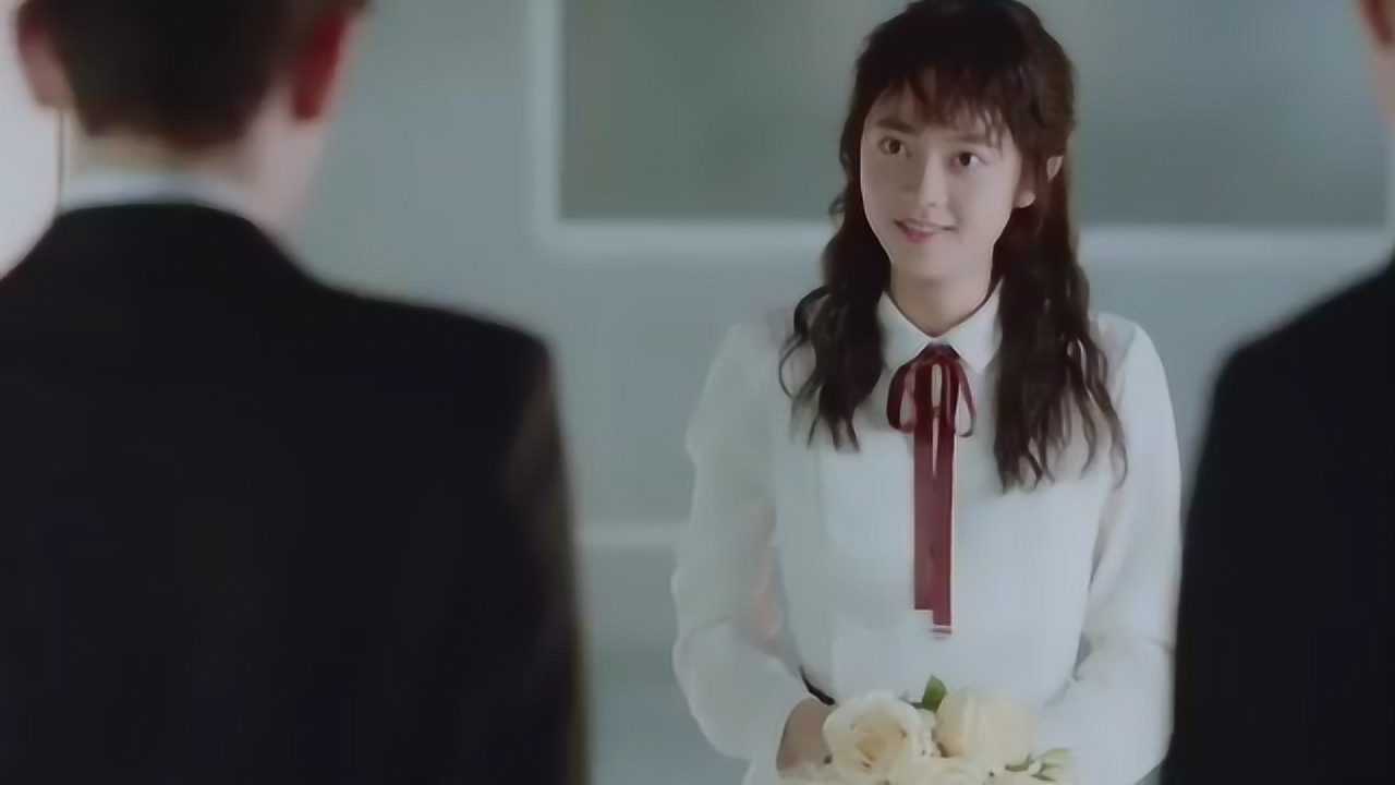 初恋那件小事夏淼淼新造型太亮眼比校花美100倍又年看直眼