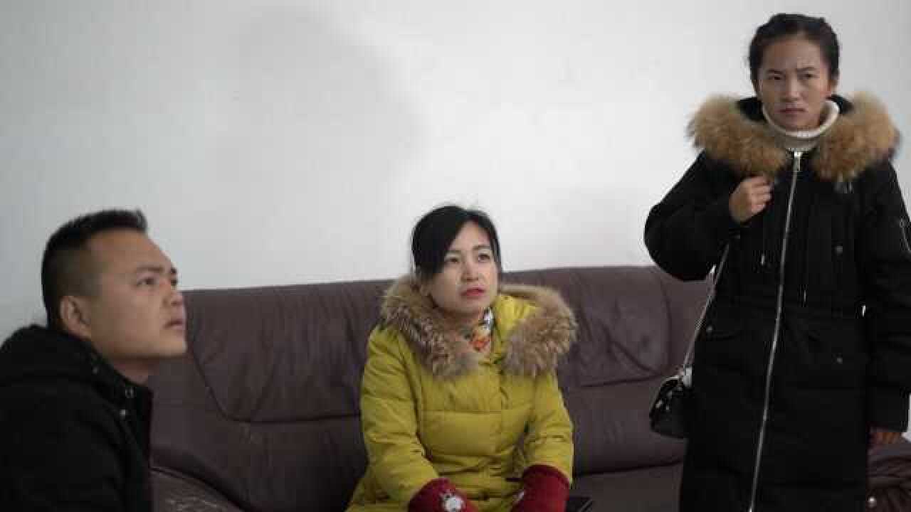 女儿聚会回家晚,被父母教育,儿子回来更晚,父母的反应也太逗了_高清1080P在线观看平台_腾讯视频