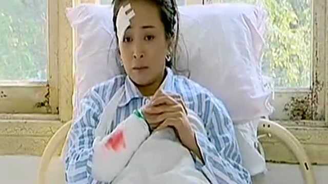 香秀告诉七爷美子不行了,最后七爷抱着美子,美子气绝身亡了!