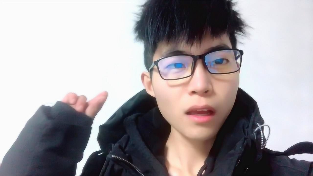 网红凌云又跑去横店做群演大学哥看不起网友同感