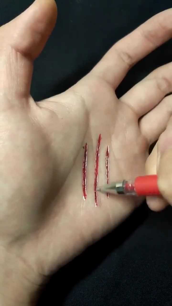 大神画画,画到最后,伤口越来越逼真!