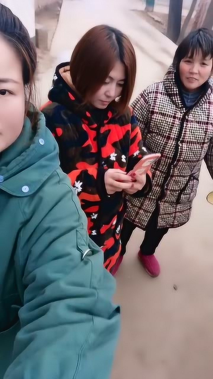 这娘们可不像好人呐,这仨娘们也太会玩了,搞笑!_高清1080P在线观看平台_腾讯视频