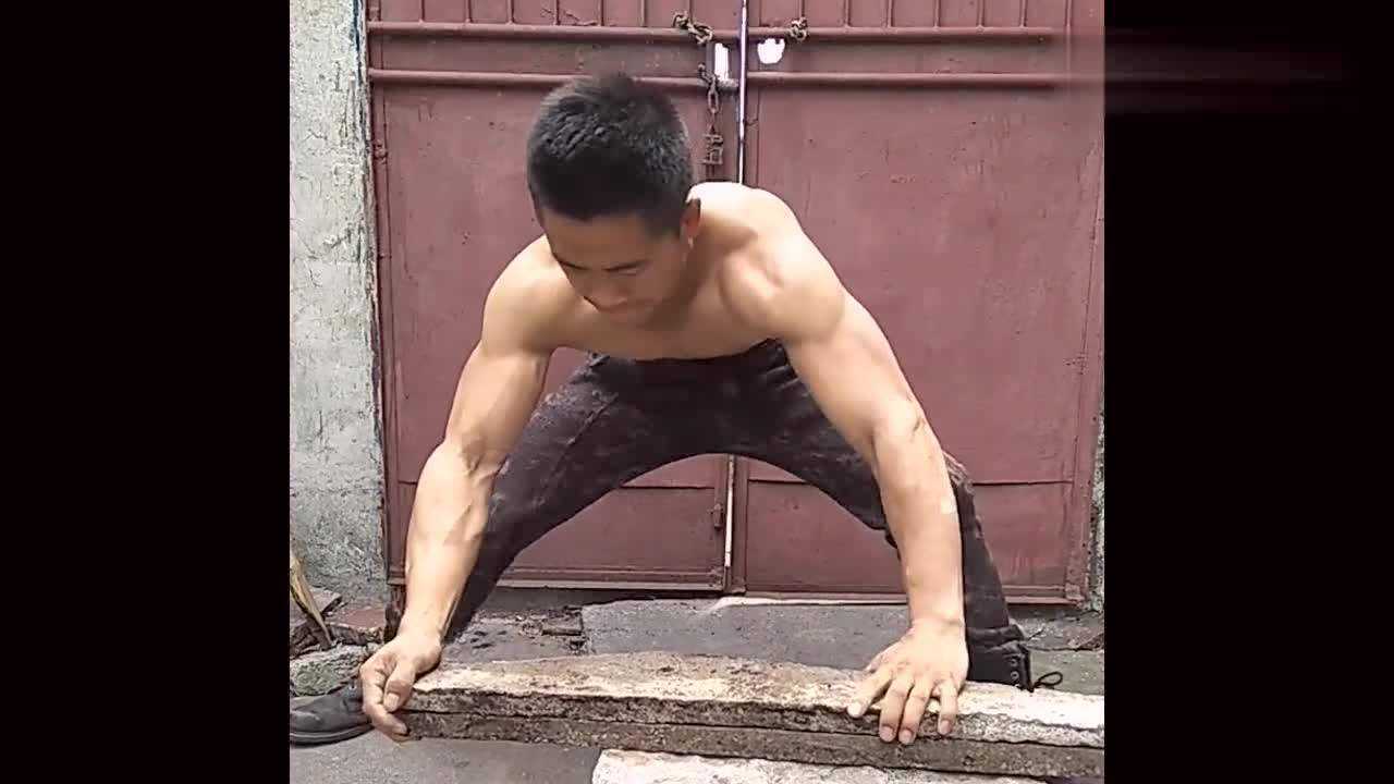 农村小伙外号魔鬼筋肉人一身肌肉爆表功夫更是了得