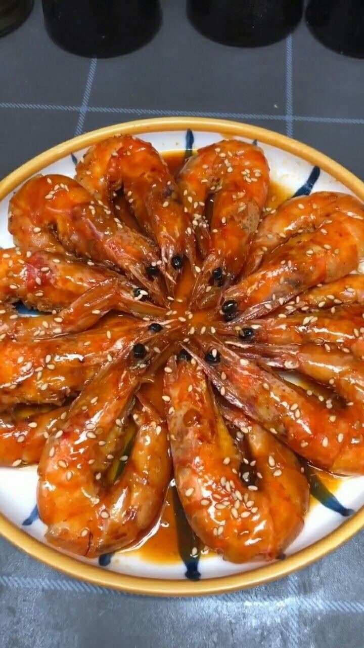 油淋大虾,这样做非常入味,营养又美味