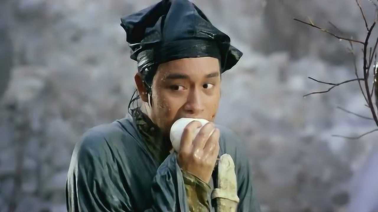 倩女幽魂:张国荣饰演书生宁采臣,他将宁采臣的形象演绎的让人刻骨铭心