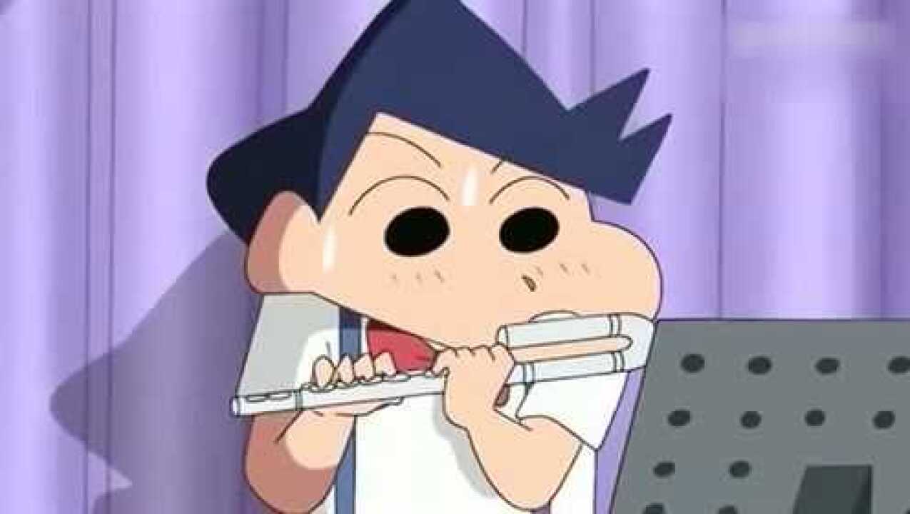 小新跟风间合唱蜡笔小新主题曲