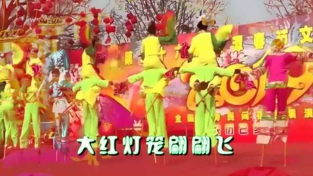 中国传统民俗活动之一《踩高跷》