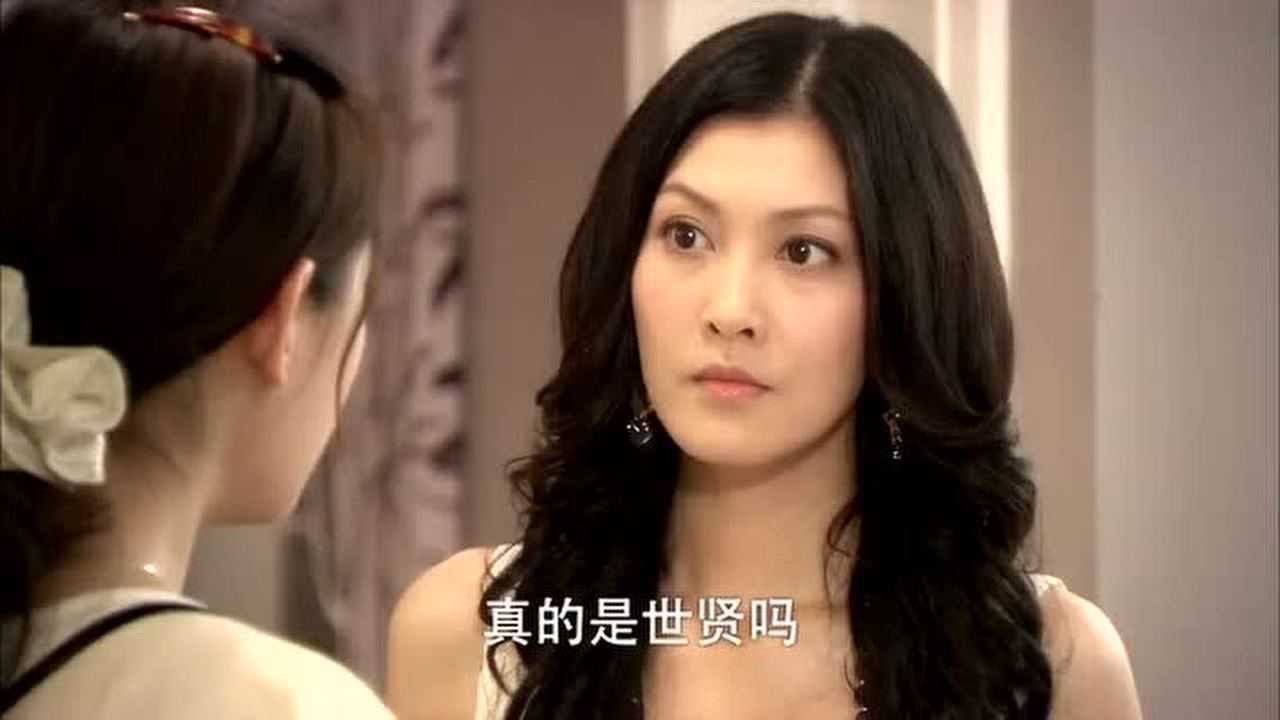 回家的诱惑:艾莉和品如在客厅里发生了争吵