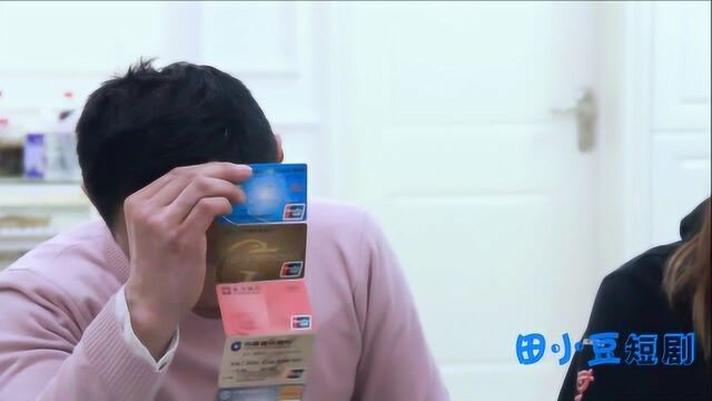 搞笑:春节女子带男朋友回家,男子用实力瞬间征服了母女二人