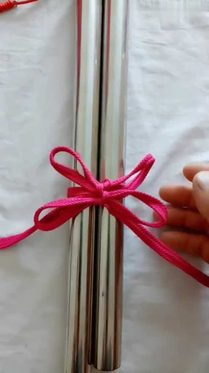 鞋带双蝴蝶结慢动作打法教程,不会的都来看下吧!