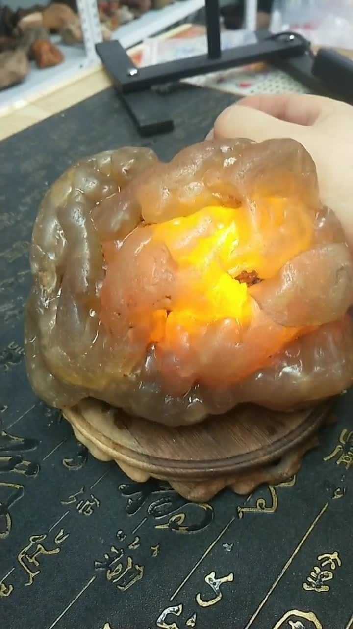 嫩江水冲钟乳状玛瑙原石小摆件