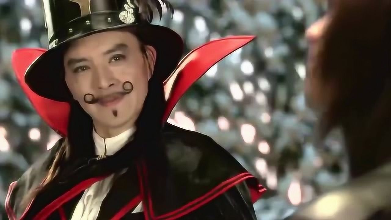 魔幻手机:马雷改造完滑板,陆冬雨踩着它,冲出了傻妞的包围