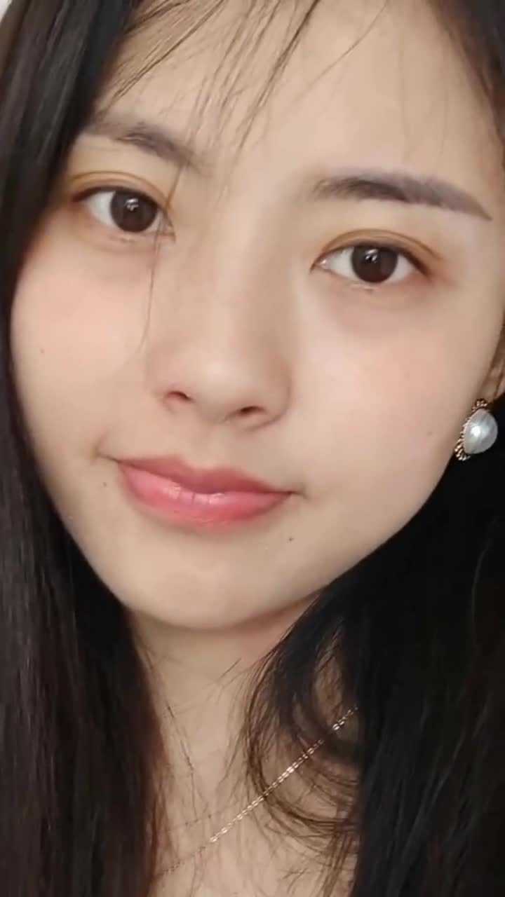 素颜的小姐姐清纯动人