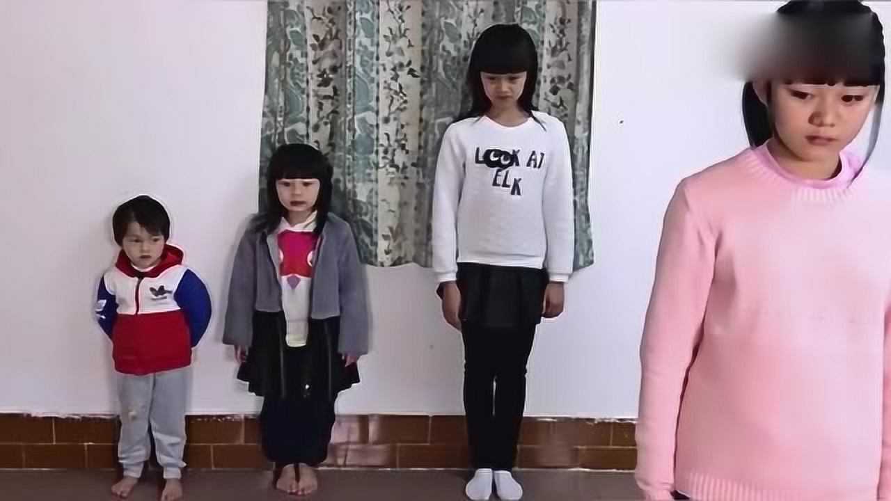 五个女儿犯错罚站，爸爸用戒尺打手板，这是在做亲子活动吗？_高清