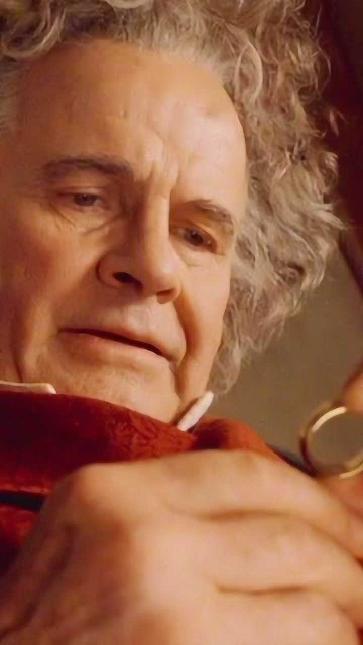 中比尔博·巴金斯扮演者伊恩·霍姆去世享年88岁_腾讯视频