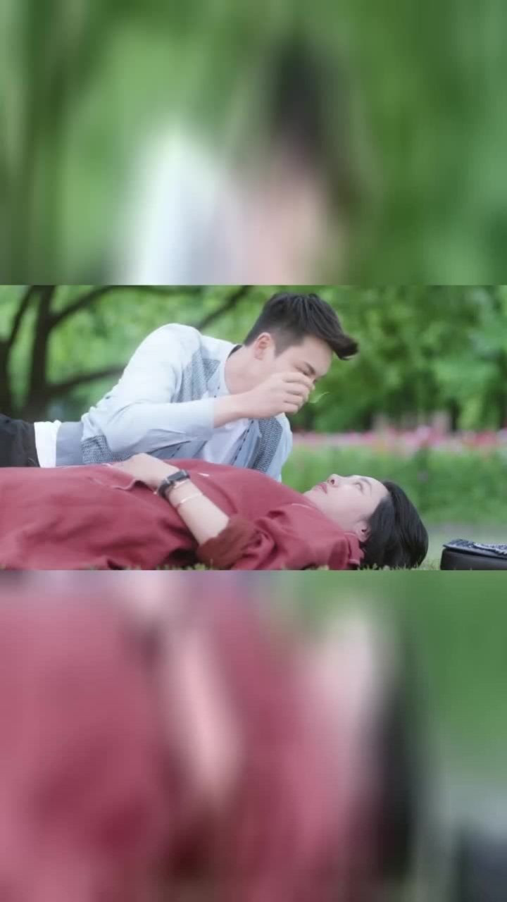 南方有乔木时樾突然靠近南乔还以为时樾要亲她一脸娇羞表情