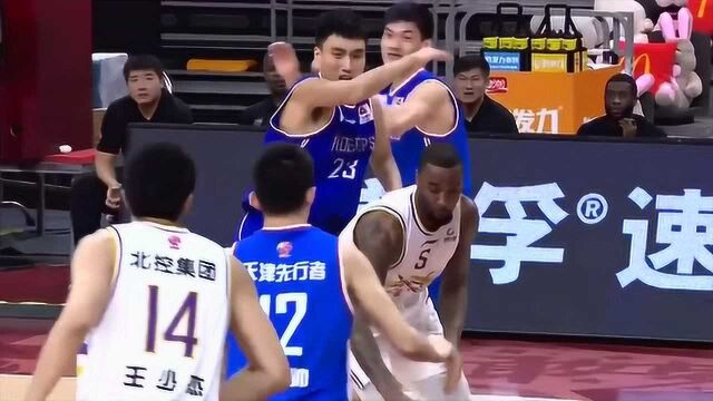 10佳榜单:北控vs天津 孙大圣出场22分钟违体+技犯惨遭驱逐