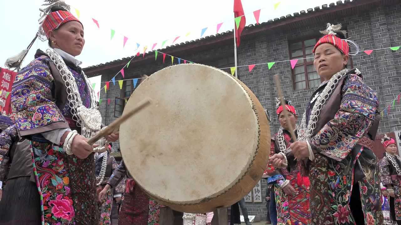 苗族姊妹节踩鼓(2016)