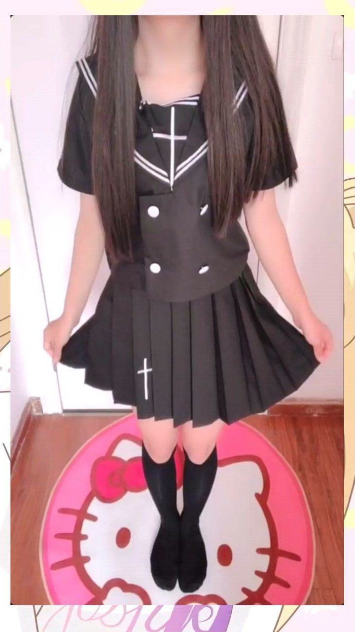 妹妹:听说jk会劈叉 那我也来了,觉得我可爱吗?