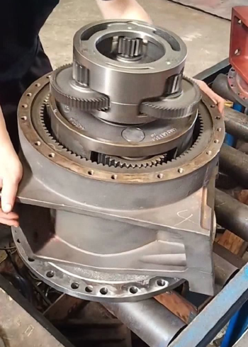 搅拌车液压维修减速机液压泵马达