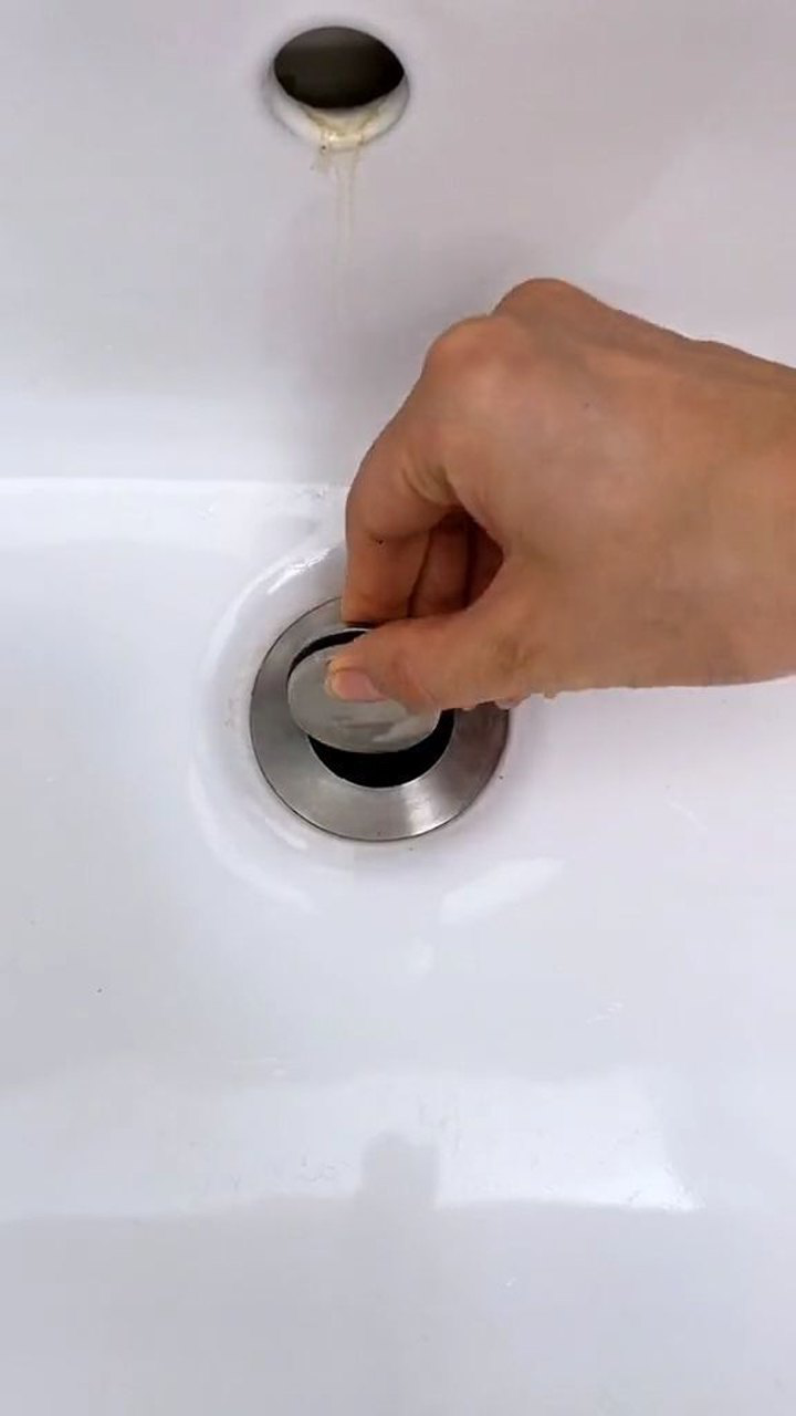 洗脸盆的地漏盖换上这种吧!