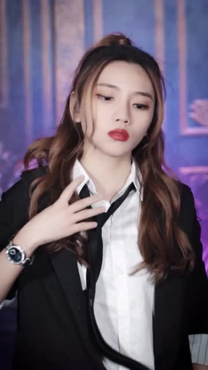 田小野你能不能正常点我帅气的形象全被你破坏了