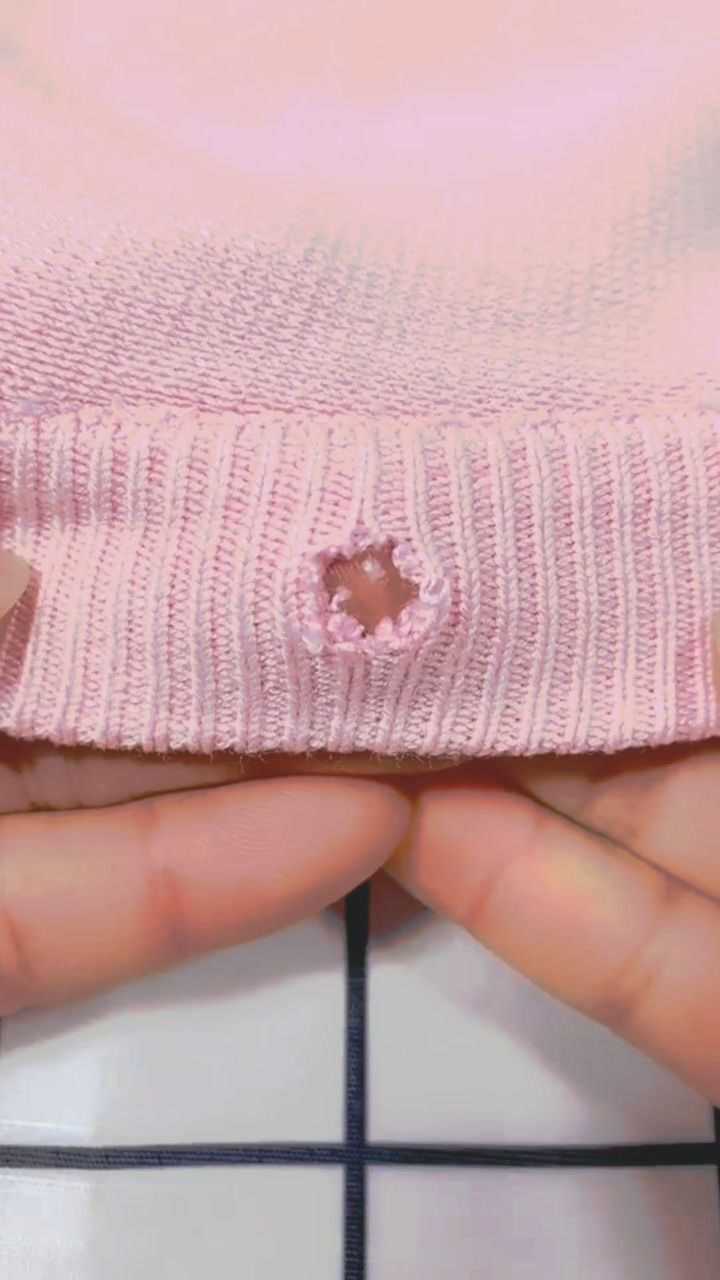 针线活衣服被老鼠咬了个洞怎么办我来教你缝完之后比买的还好看