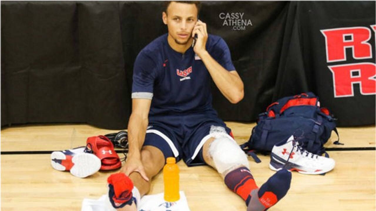 全景nba揭秘库里脚踝伤病的来源在美国队训练营中踩脚自此扭伤不断