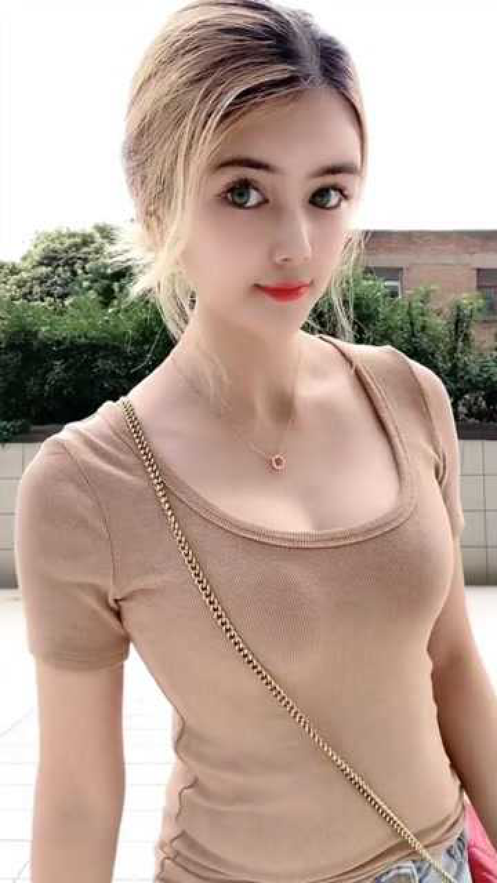 俄罗斯混血儿美女