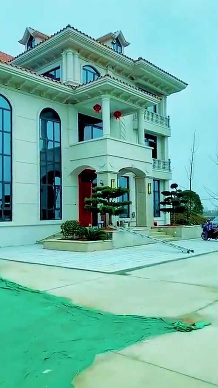 村里最好的别墅,堪比城里的千万豪宅,令人羡慕