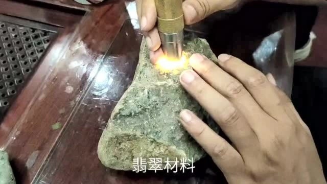 诚玉翡翠原石俊原石皮壳上的藓对肉质有没有影响,基本知识分享.