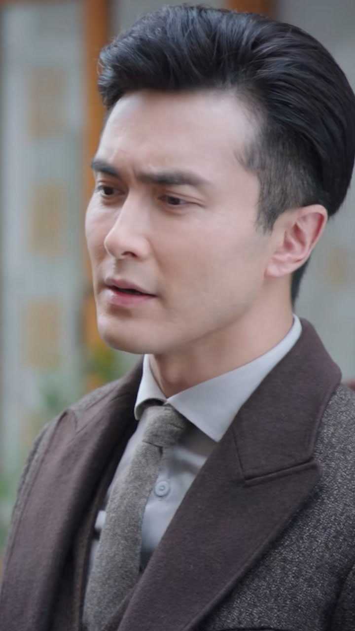 旗袍美探秋季穿搭大赏# #高伟光旗袍美探