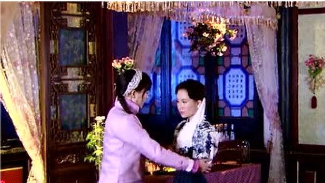 速看《活色生香》第17集:乐颜帮助惠子调香,乐颜向致远学习技艺