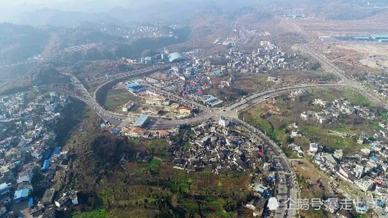 摩旅航拍贵州六盘水盘州市鸡场坪镇下一站盘州市大山镇