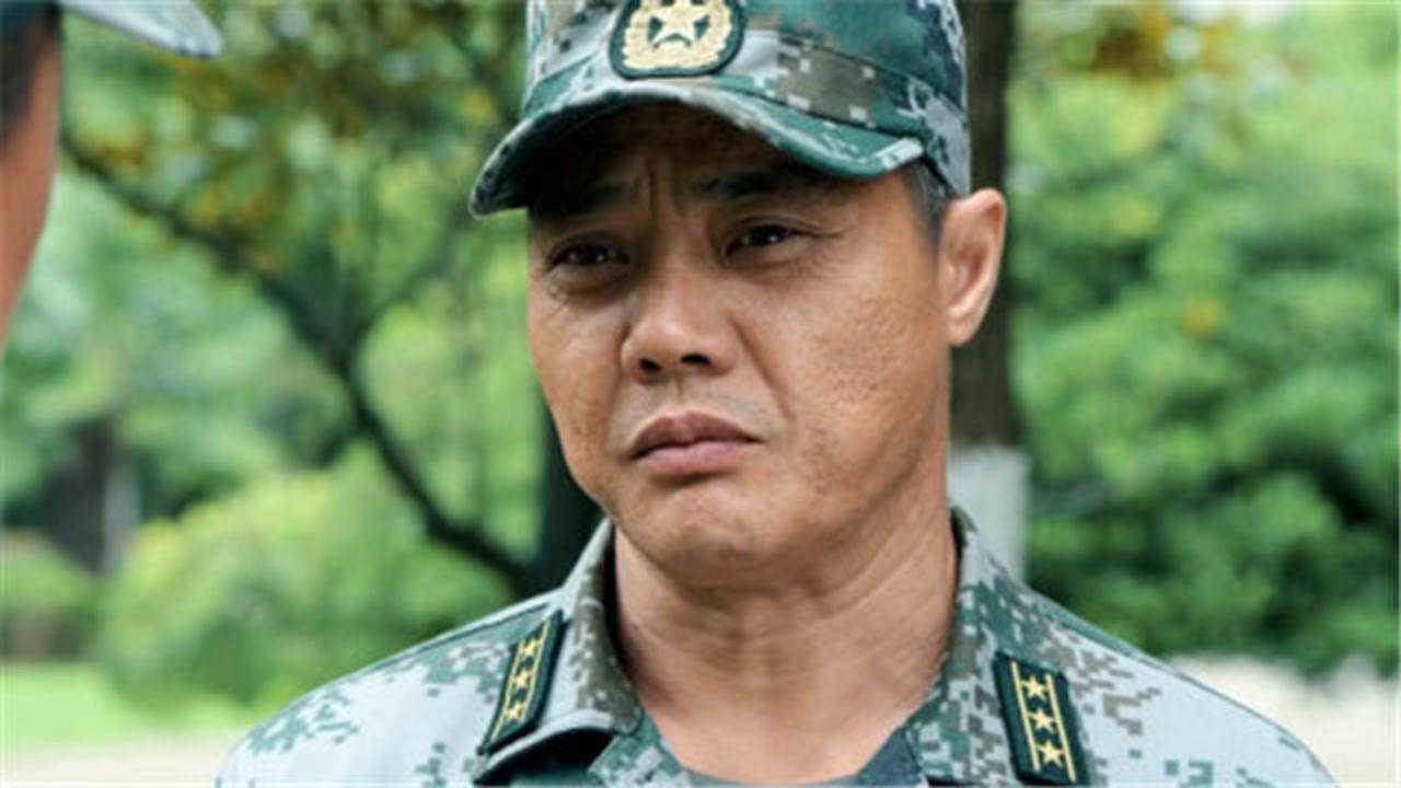 蓝军出击炮团团长要晋升副旅长了可却不高兴直言对褚战刚有意见