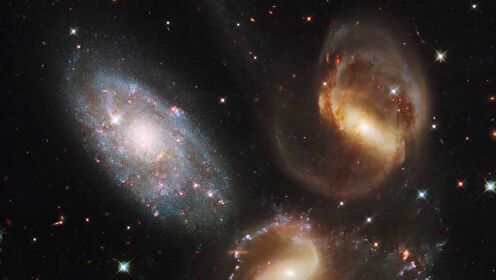 星系之旅：来看看哈勃望远镜拍摄的宇宙酷图