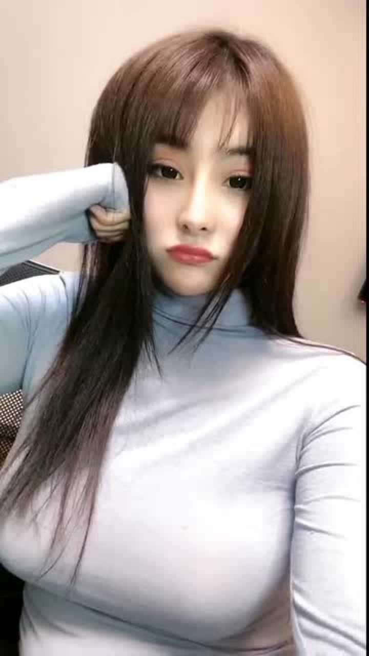 大眼睛东北女孩的休闲时光