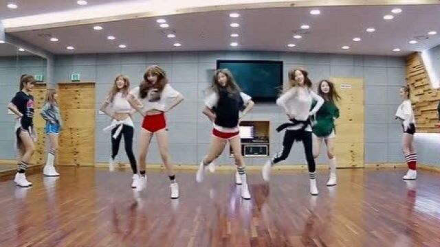 宇宙少女MV[Dance Practice]  MoMoMo