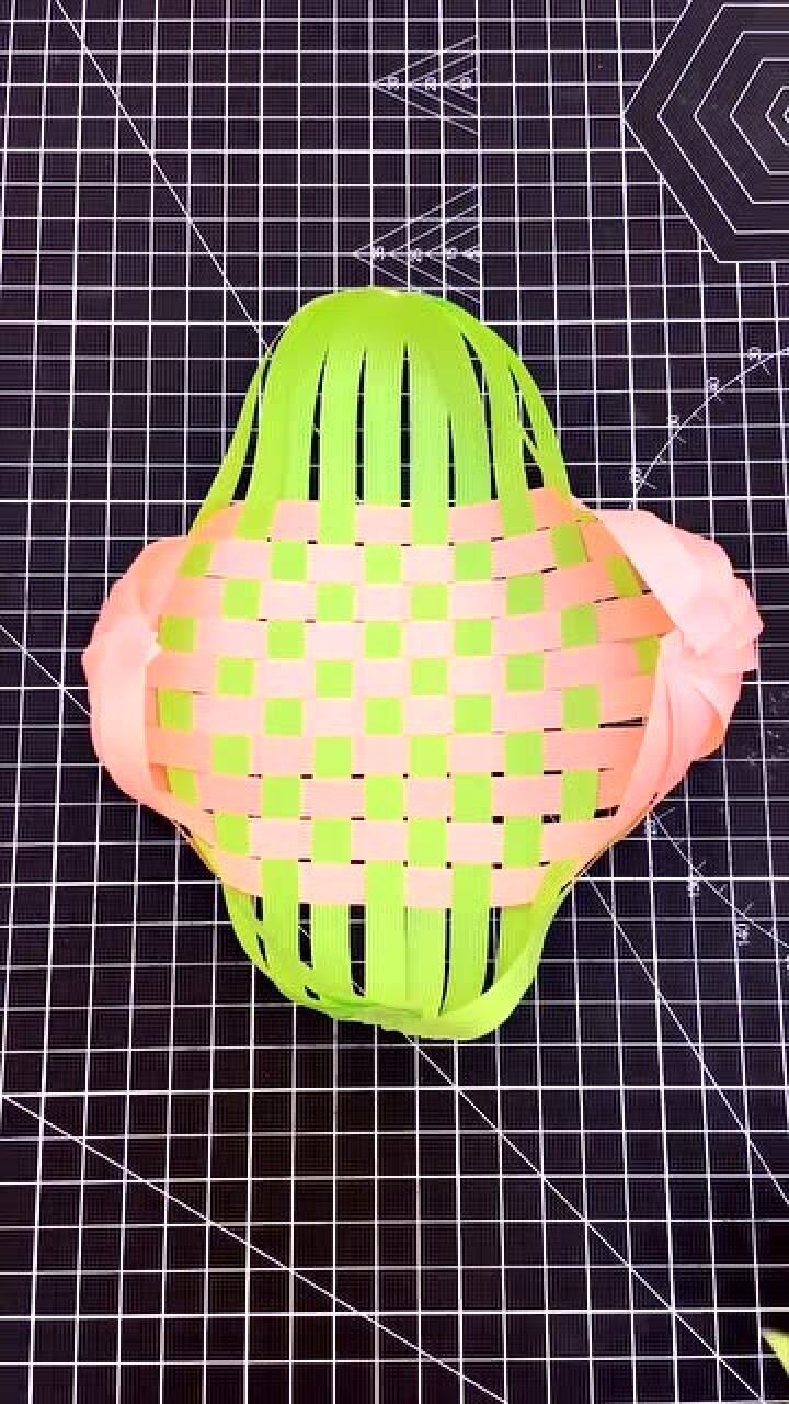 几张纸条就能编织小花篮你学会了吗