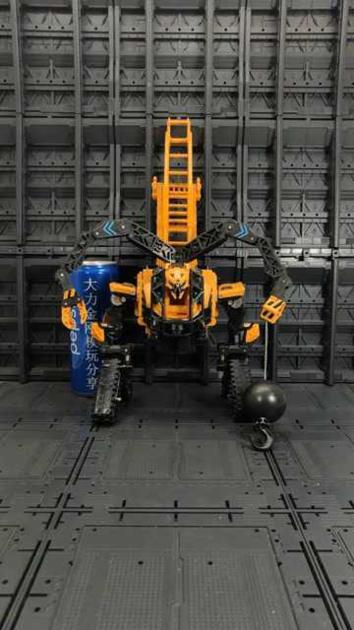 变形金刚:mt放大版高塔,大力神成员,变形为kobelco ck 2500拉铲式挖掘