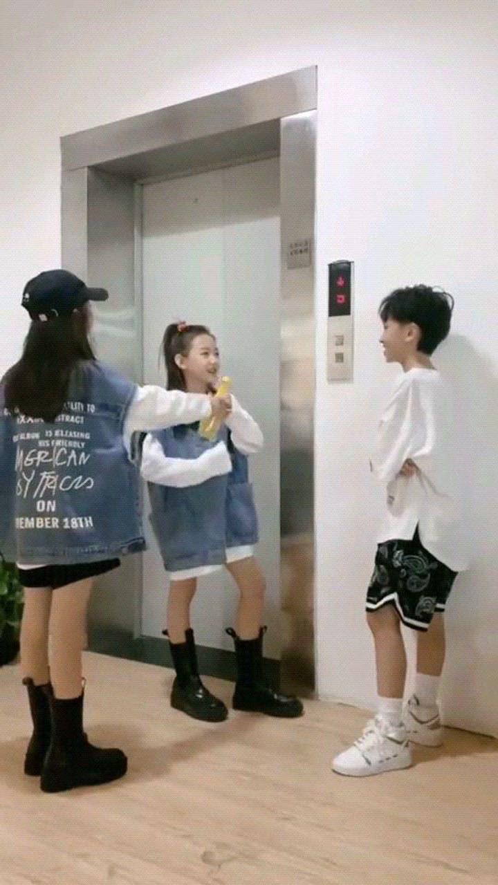 就只能一直宠下去了,还能咋地#摩都时尚#闺蜜段依娜ygn左奇函_腾讯